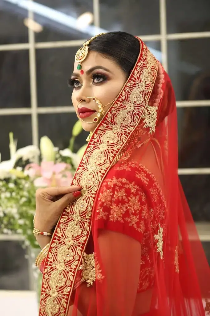 Bridal makeup look by Lovely Jaiswal